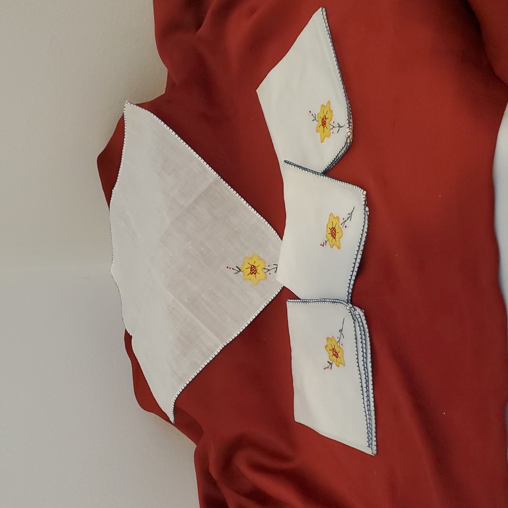 Vintage Embroidered Linen Finger Napkins Set of 4